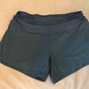 Lululemon run short
